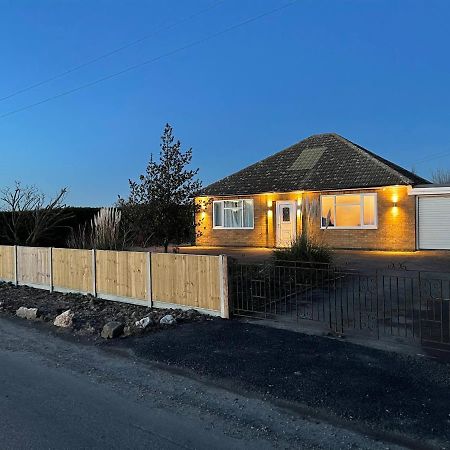 2 Bedroom Detached Bungalow With Hot Tub And Secure Garden And Parking - Pet Friendly On 7 Acres Of Land Бостон Экстерьер фото
